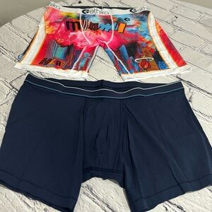 Bundle of 2 Men’s Boxers Size 3XL.